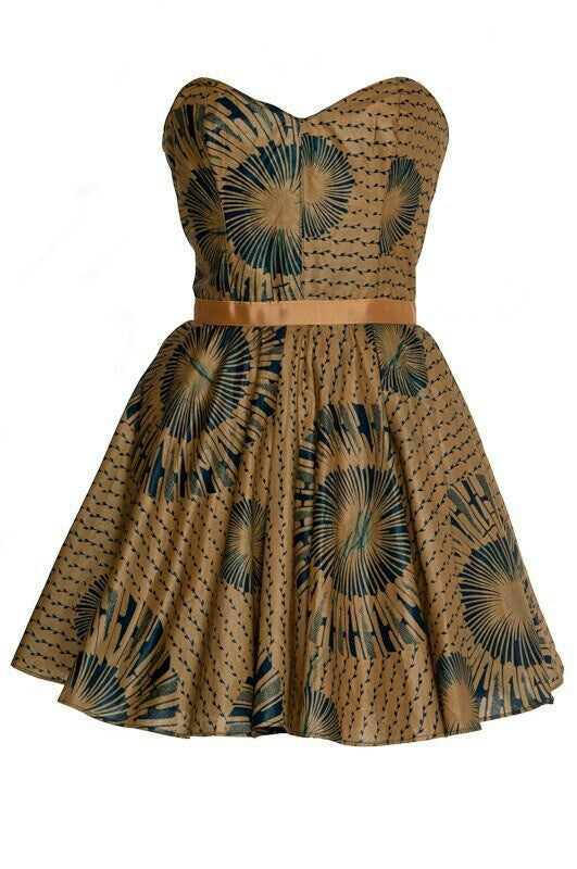 Kurzes Kleid